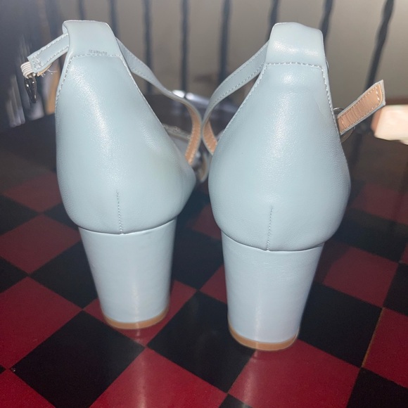 Block heels powder blue with rhinestones - Picture 4 of 4